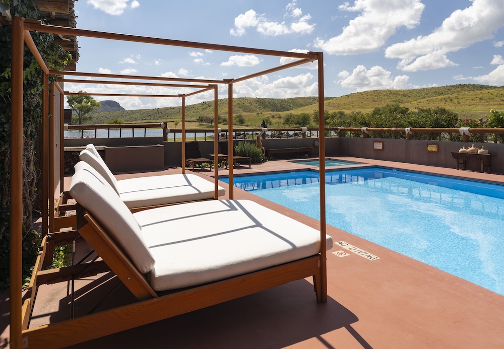 Cibolo Creek Ranch Marfa 19/50