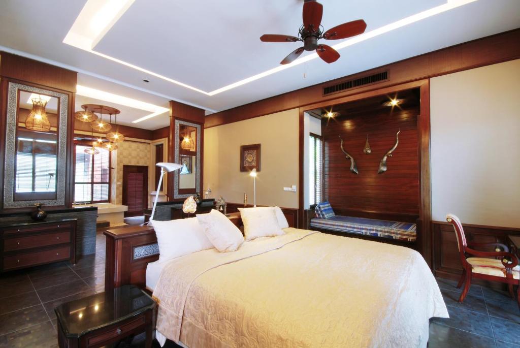 2 Bedrooms, Pool, Villa, Beach Front