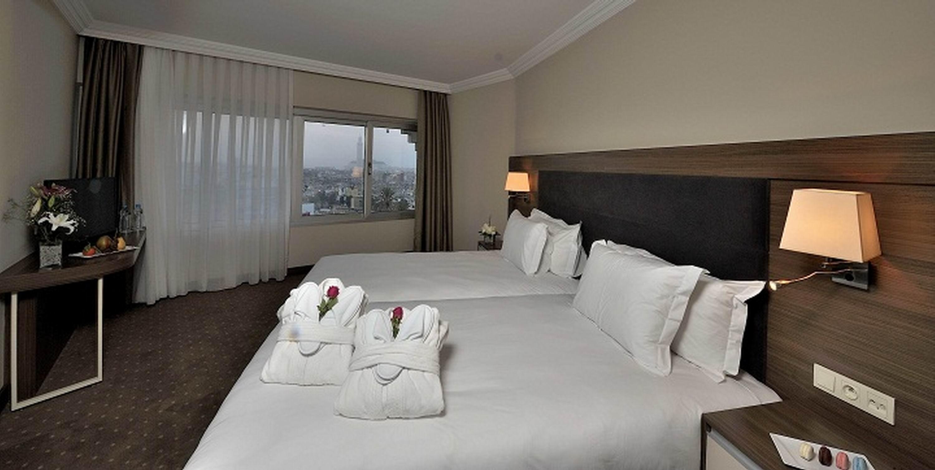 Standard, Twin Beds