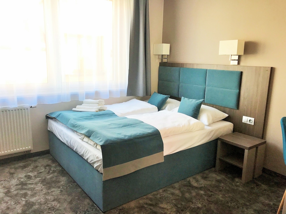 Hotel Sleep 23/70