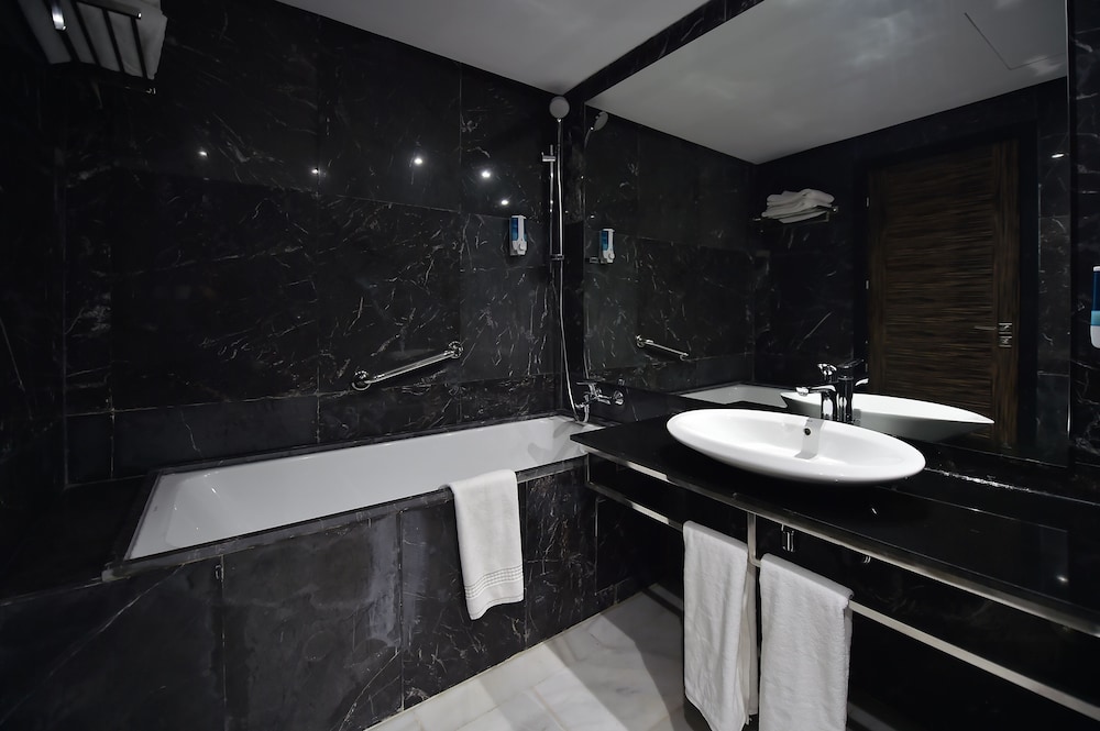 Le Yacht Suites hotel 30/36