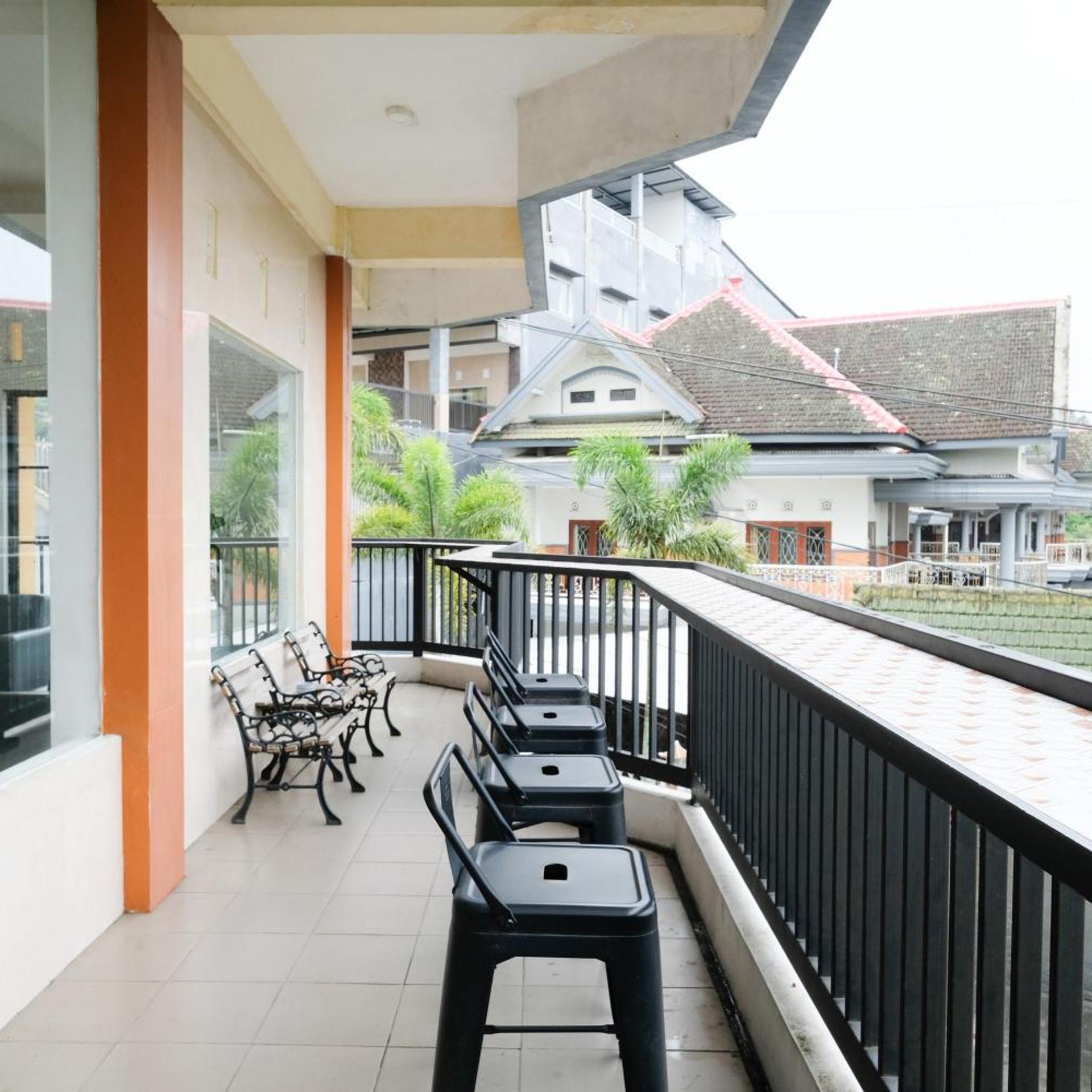 Reddoorz Near Taman Rekreasi Selecta 47/59