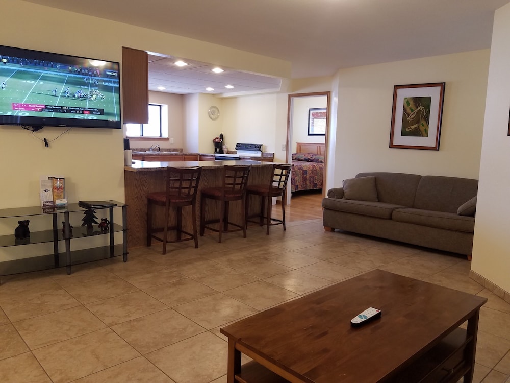 Amber s Inn & Suites 15/71