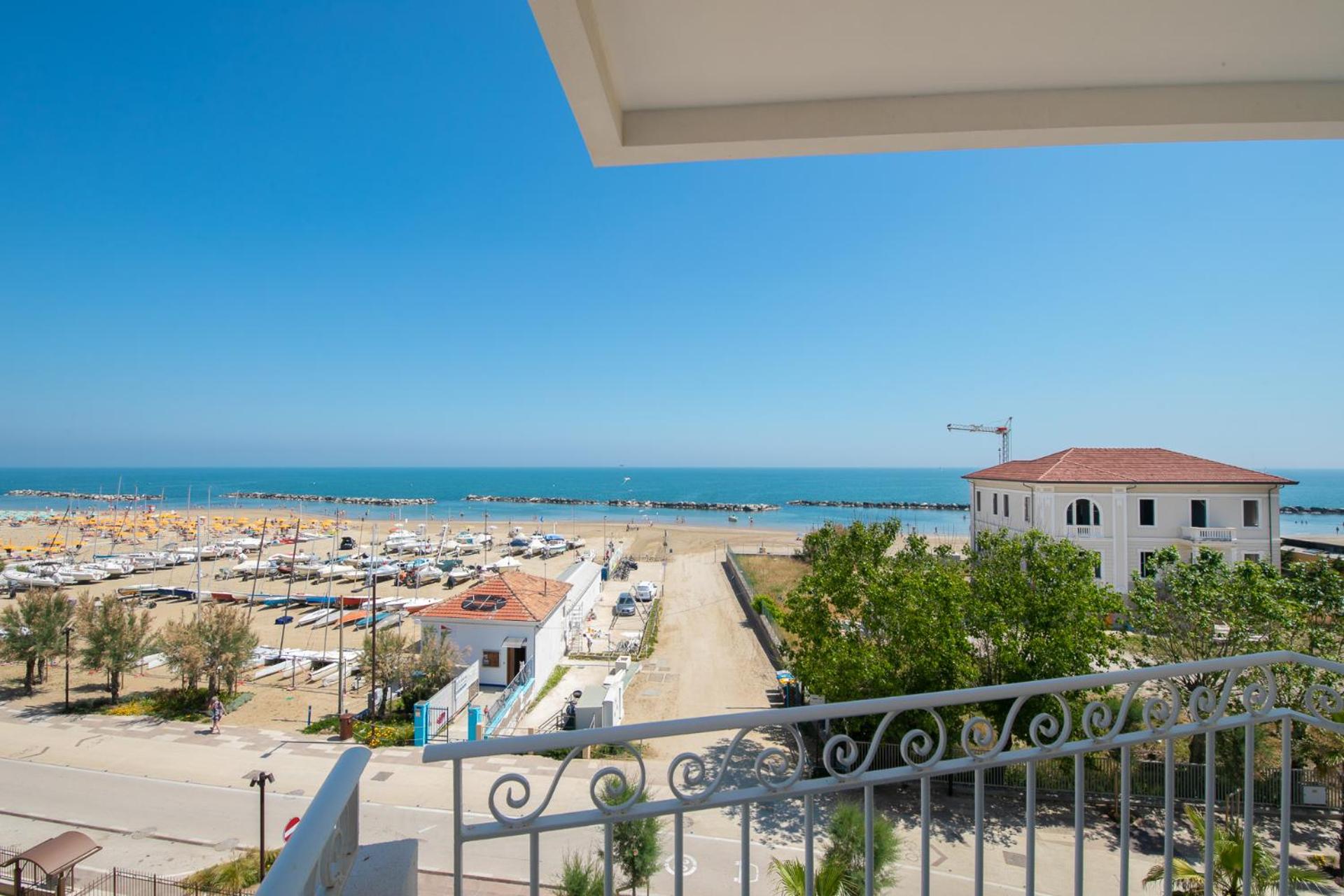 Hotel Albatros 42/48