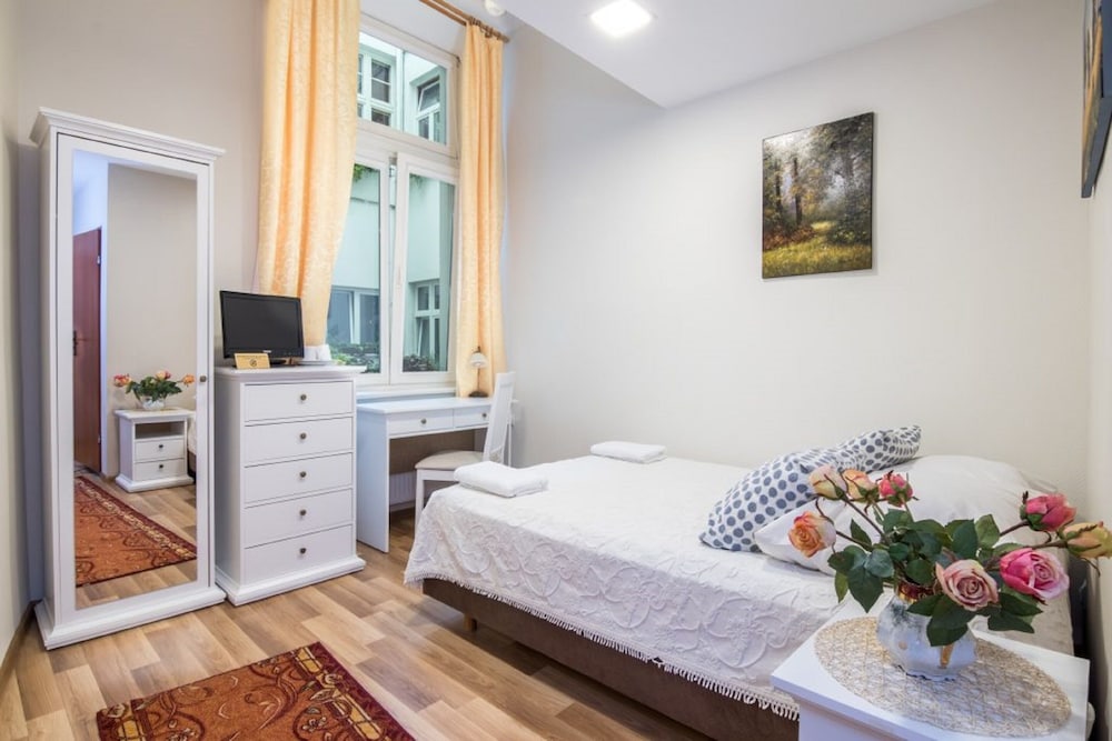 Unikat Guest Rooms 15/72