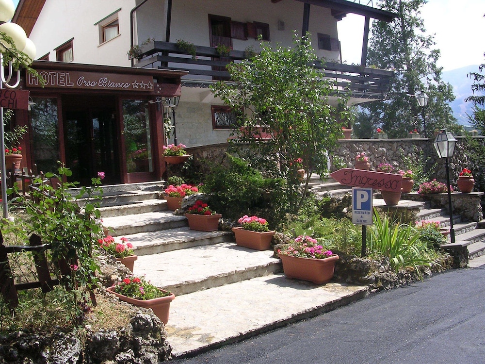 HOTEL ORSO BIANCO 68/73