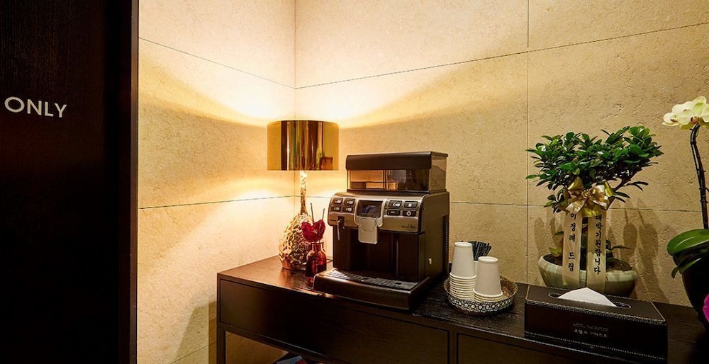 Hotel The Artist Yeoksam 4/50
