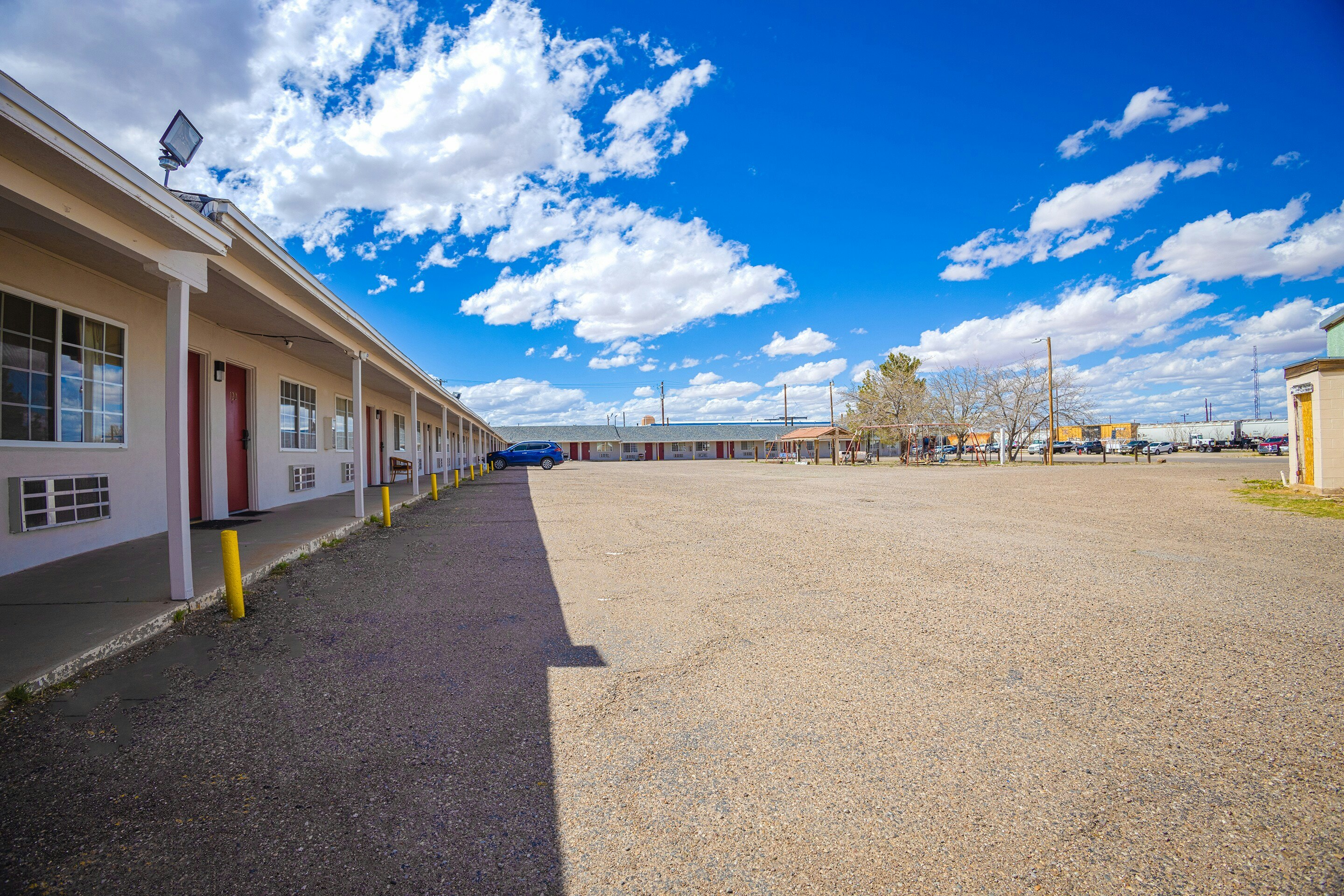 Holiday Motel Lordsburg I-10 16/21