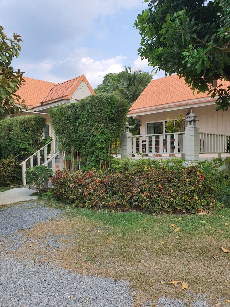 Aob-Oun Homestay By Zuzu 39/50