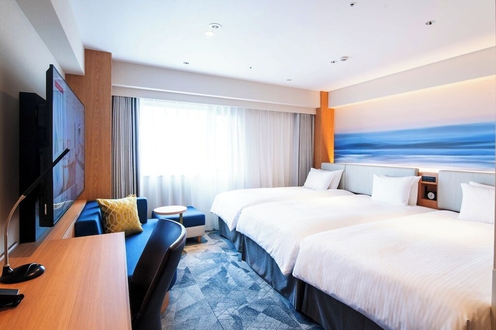 ROOM, TRIPLE, TWIN BEDS, WITH EXTRA BED