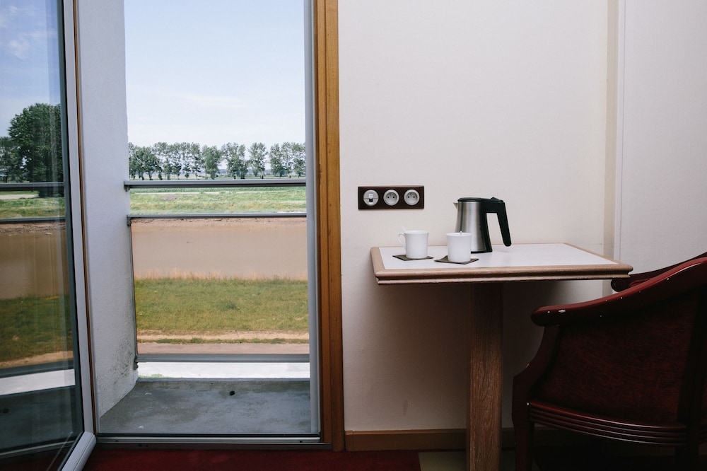 Relais Du Roy 46/51