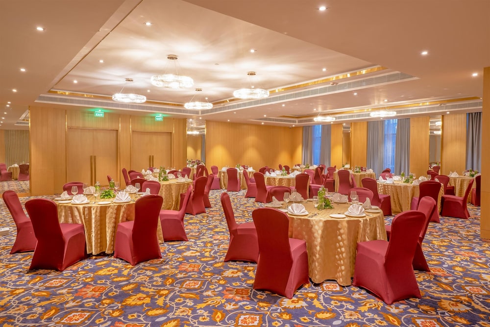 Park Inn by Radisson Lucknow Vikas Nagar 37/41
