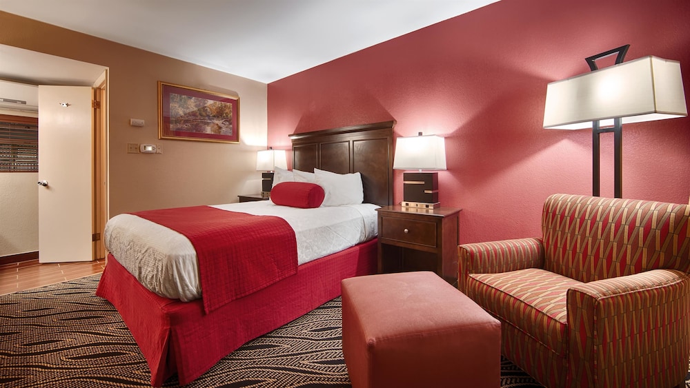 Best Western Braddock Inn 22/35