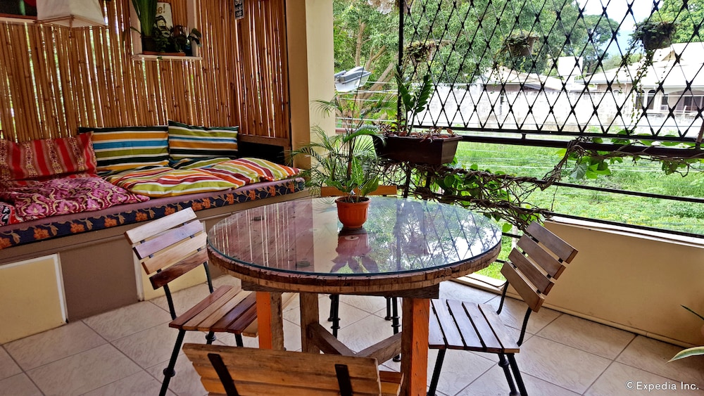 Gabby Apos S Bed And Breakfast 33/50