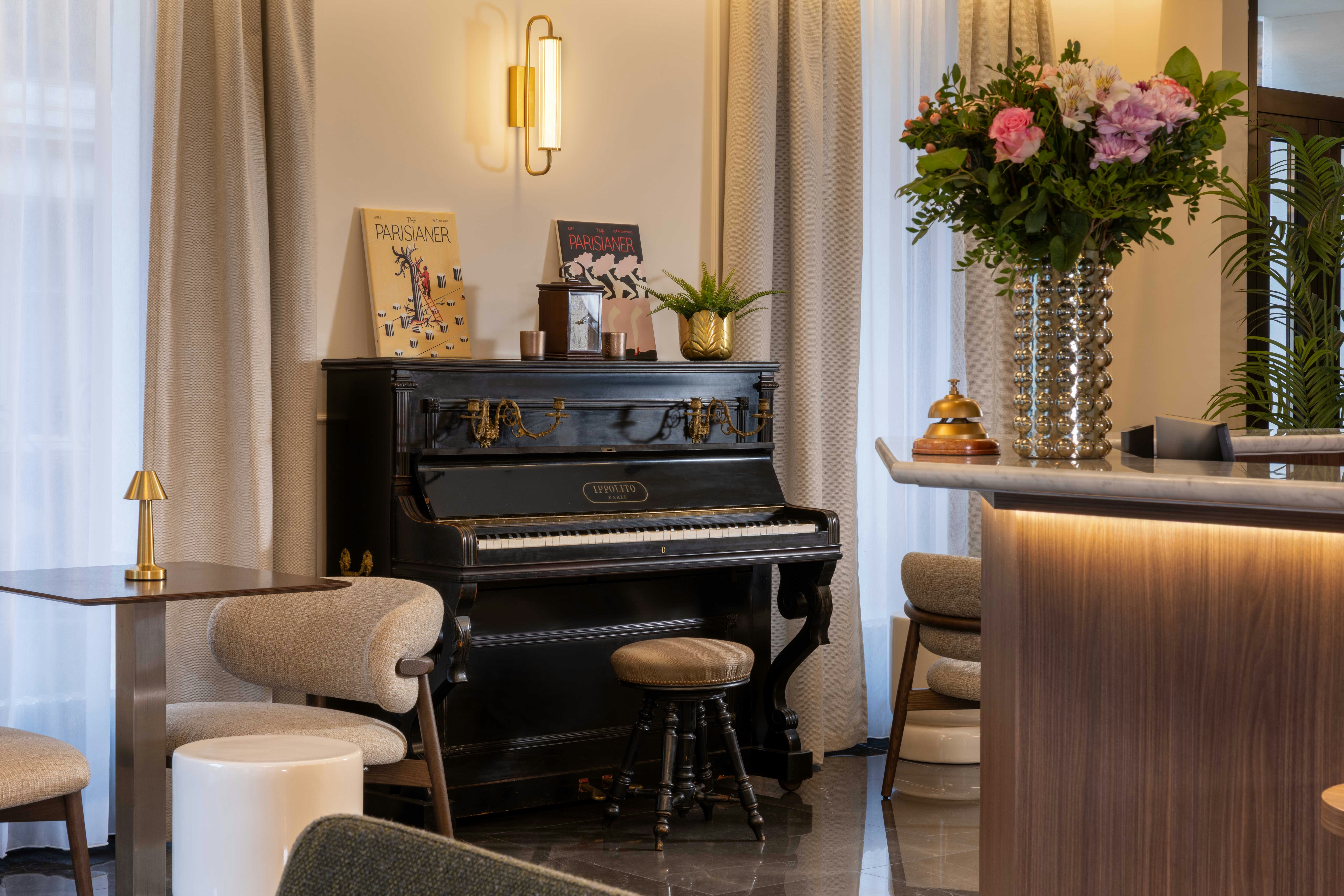 Hotel de Sevigne 10/80