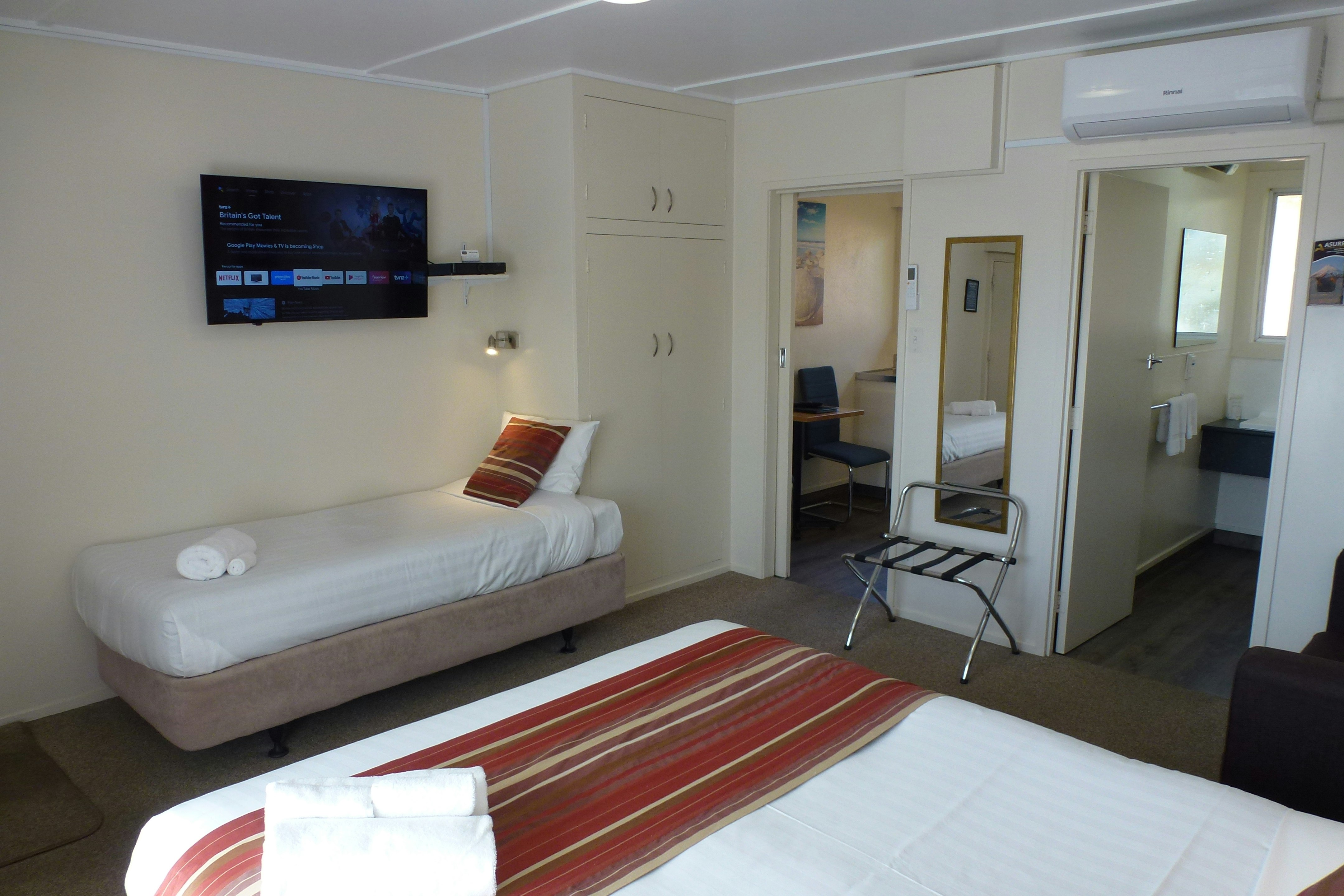 Asure Adcroft Motel 9/61