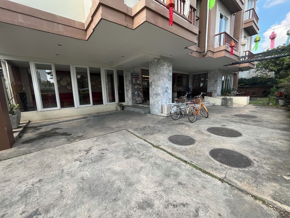 The Signature Hotel @ Thapae 42/50