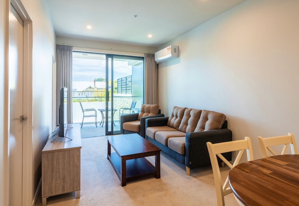 The Edgerley Suites 32/37