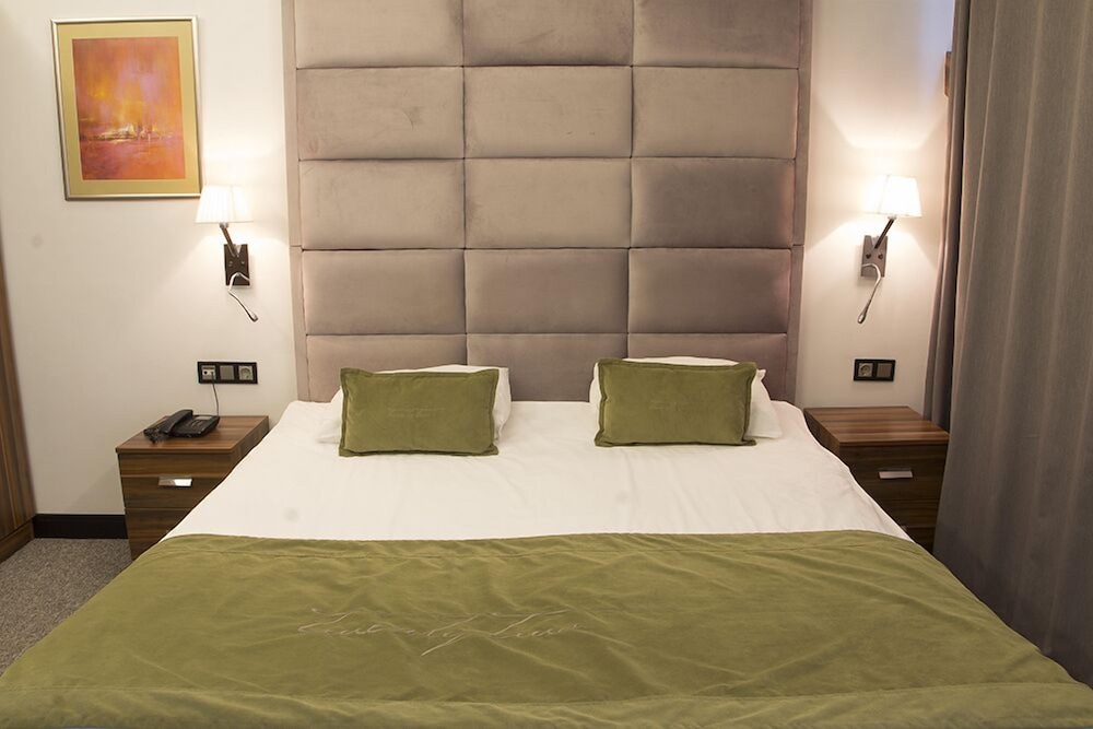 The 22 Hotel 28/50