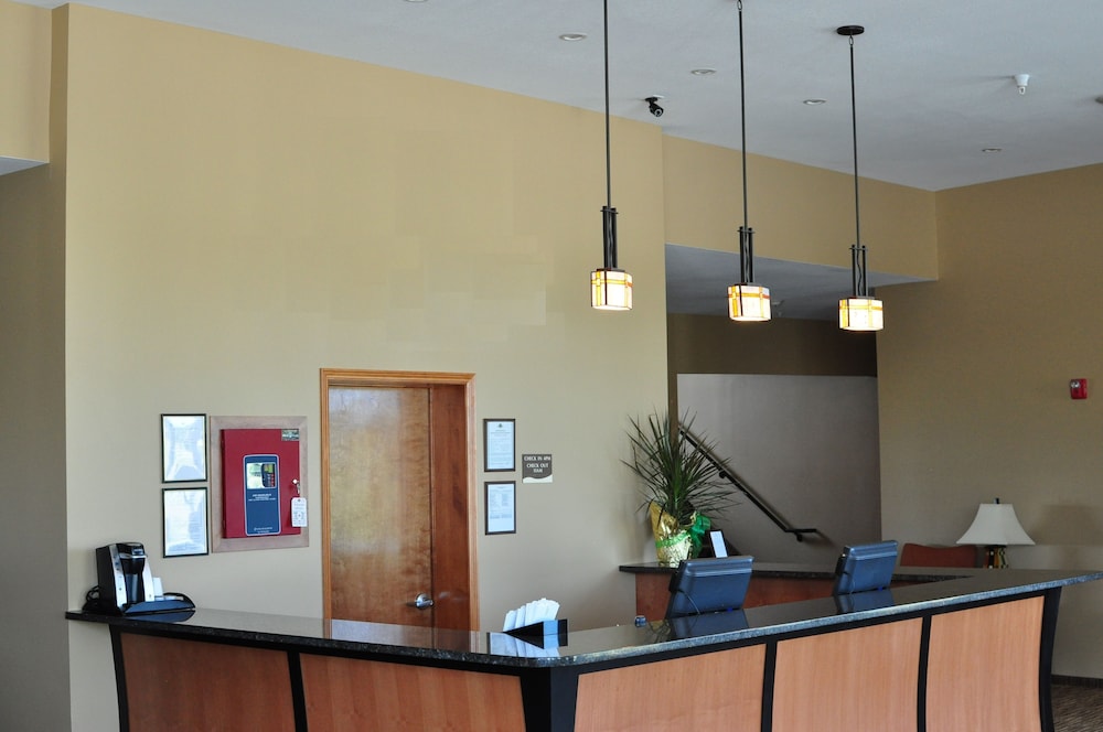Cobblestone Inn and Suites Newton (ex. Boulders Inn & Suites) 7/55