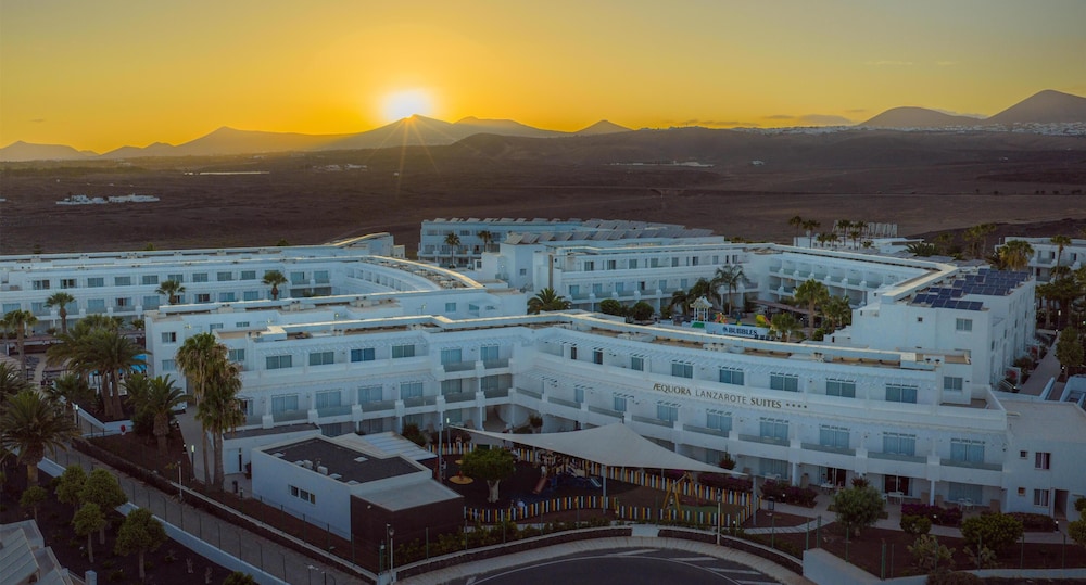 Aequora Lanzarote Suites in PLAYA DE LOS POCILLOS