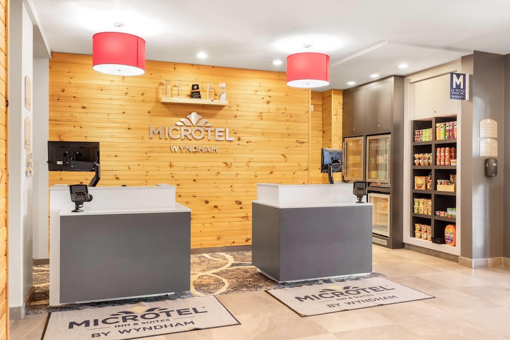 Microtel Inn & Suites by Wyndham Mont Tremblant 6/50