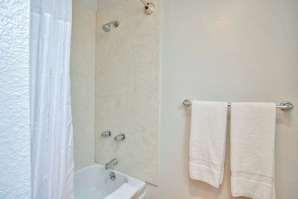 Motel6 Salem, OR - Expo Center 54/58