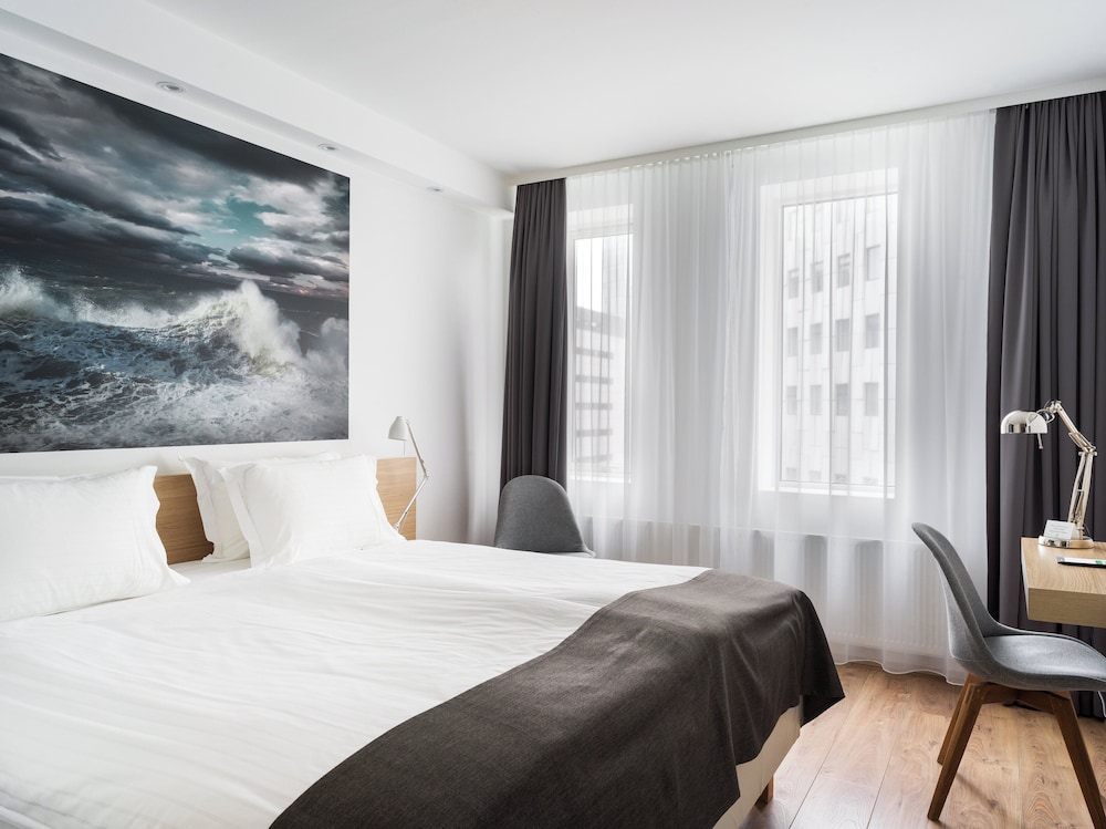 STANDARD, DOUBLE OR TWIN BED