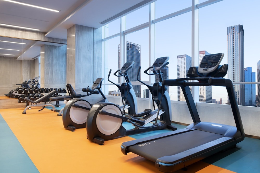 Crowne Plaza Dalian Xinghai 30/70