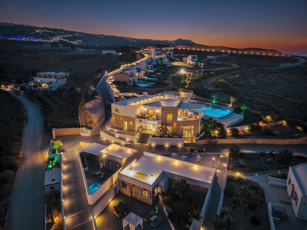 Desiterra Santorini 8/76