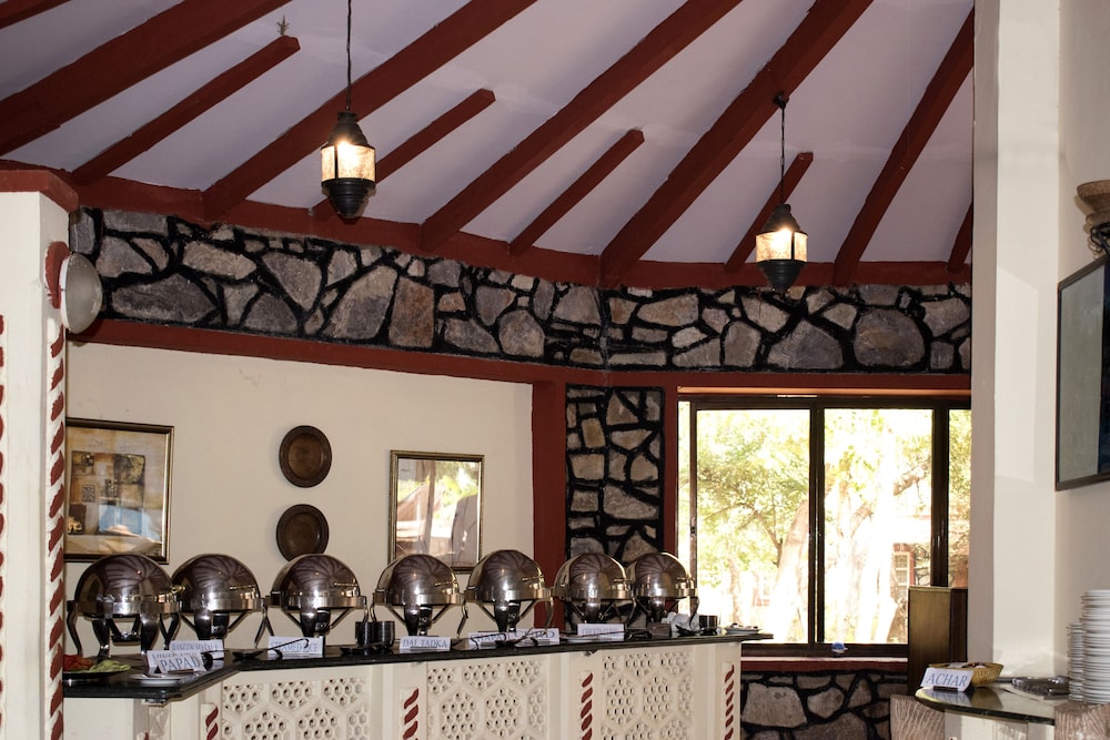 TIGER MOON RESORT 14/60