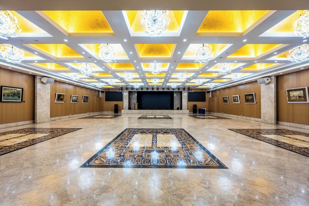 A C Art Museum Hotel Beijing 11/50
