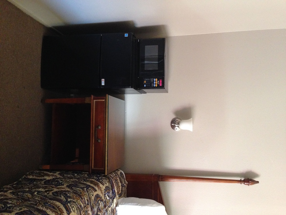 Five Star Inn West Covina 29/42