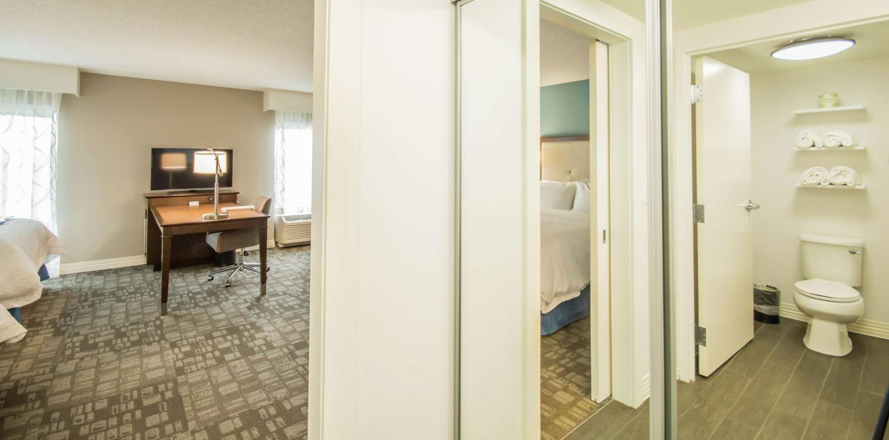 جناح استوديو بسريرين كوين مع أريكة، Hampton Inn & Suites Orlando At SeaWorld 5/7
