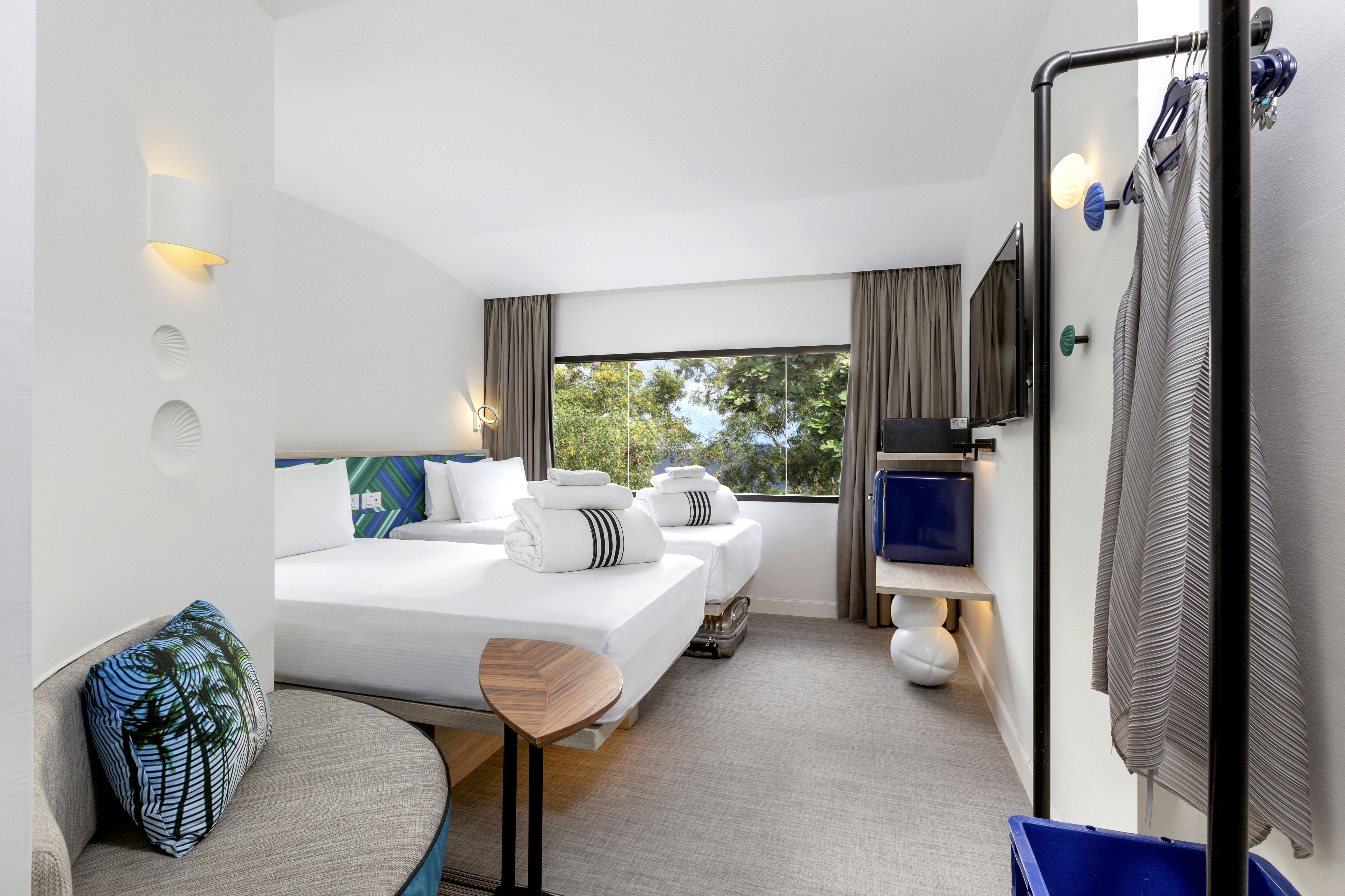 COZY, TWIN BEDS