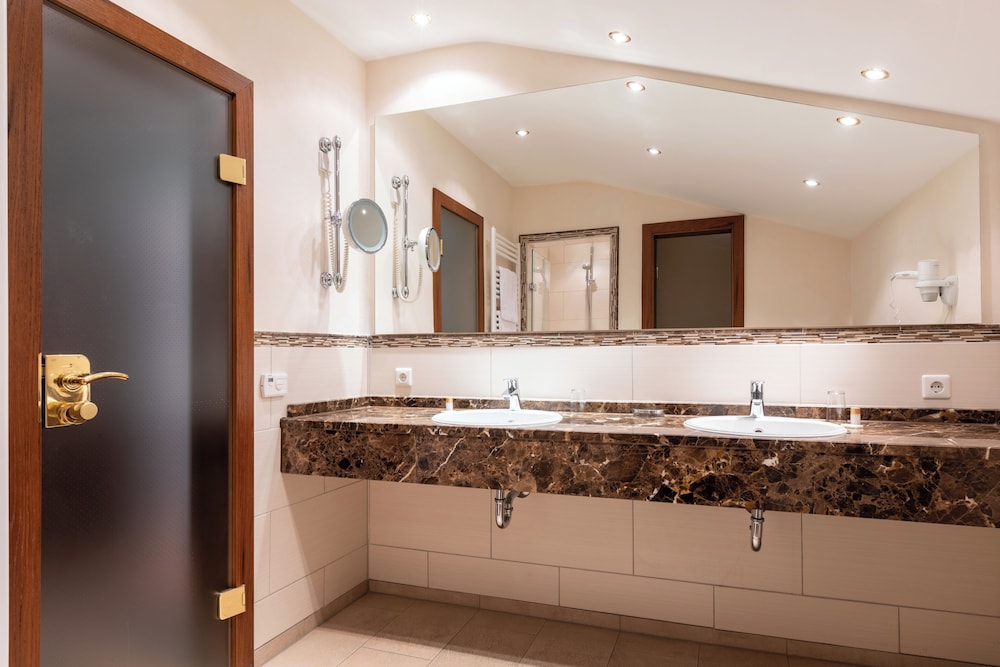 Sackmanns Wanderhotel Lowen 19/19