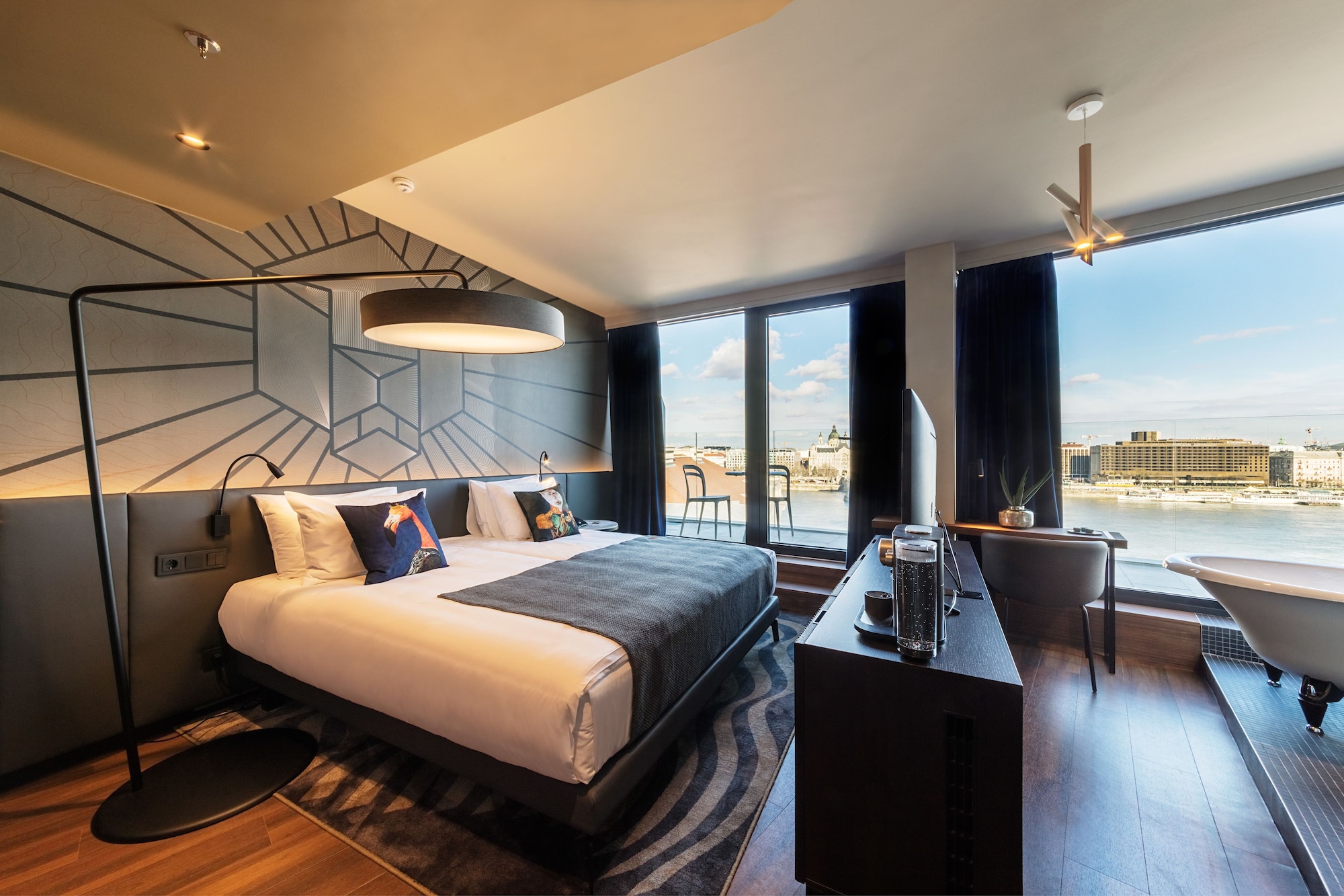 Heaven, Quadruple, Studio, King Bed, Top Floor