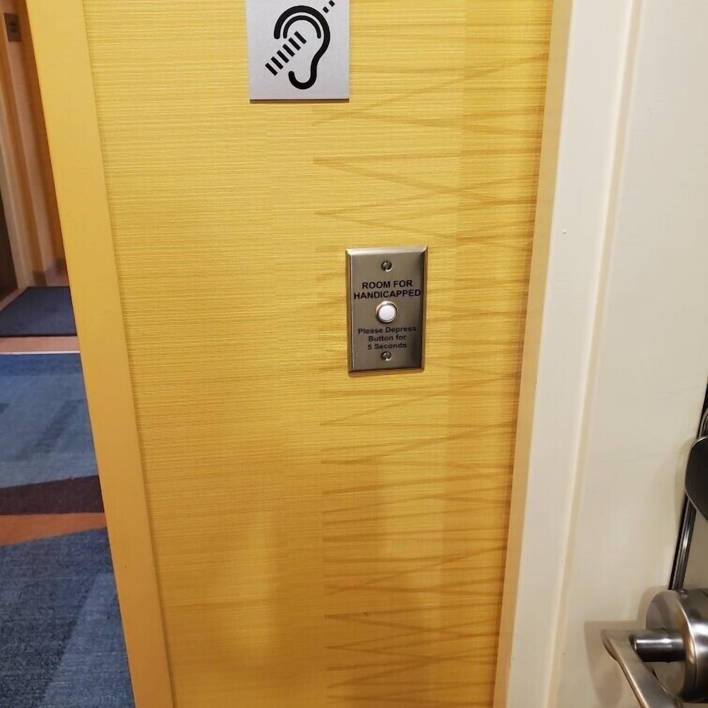 Fairfield Inn & Suites Elmira Corning 16/44