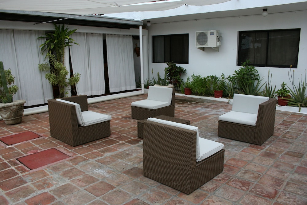 Hotel Zapata 51/71