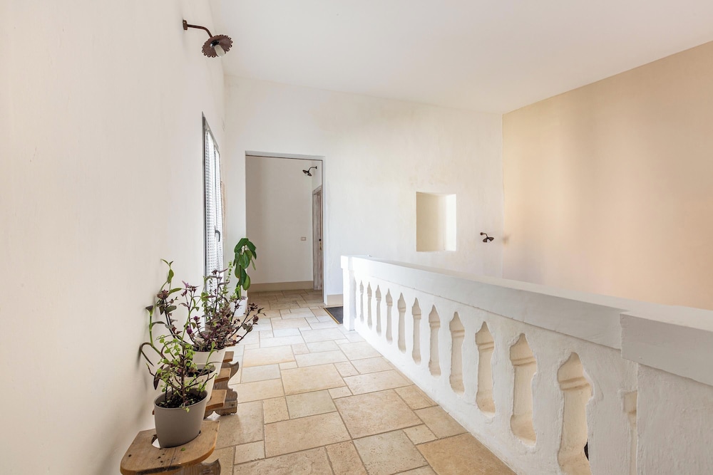 Palazzo San Giovanni 33/50
