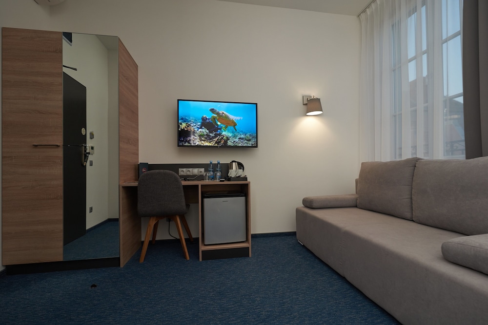 Fama Residence 30/48