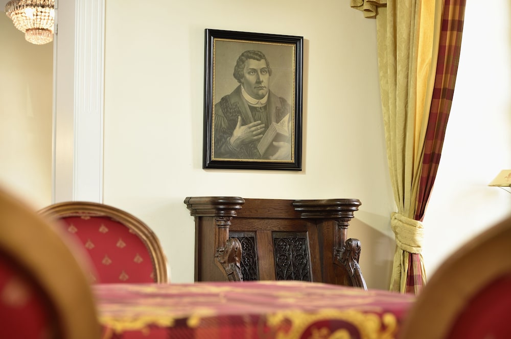 Hotel Graf von Mansfeld 9/50