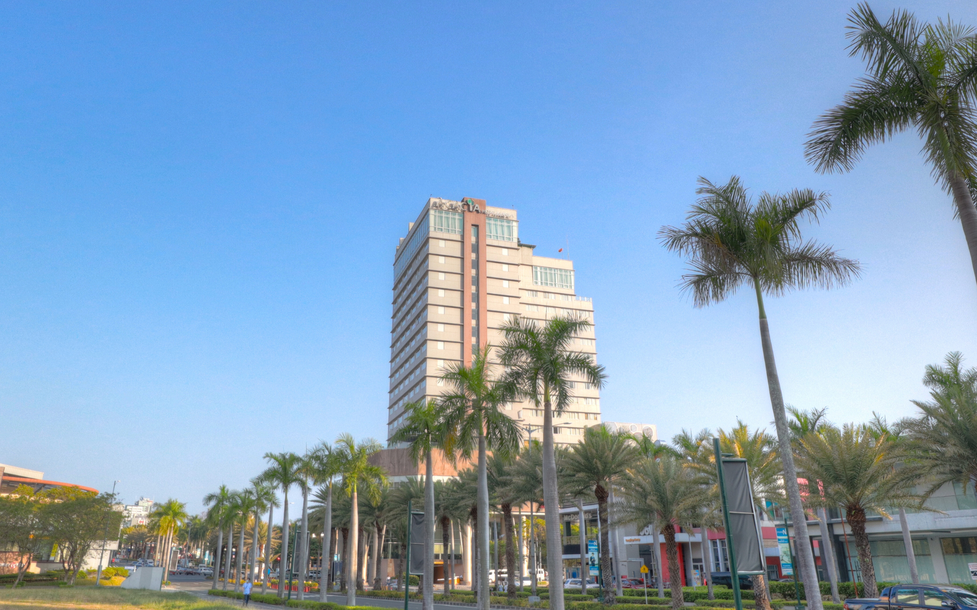 Acacia Hotel Manila