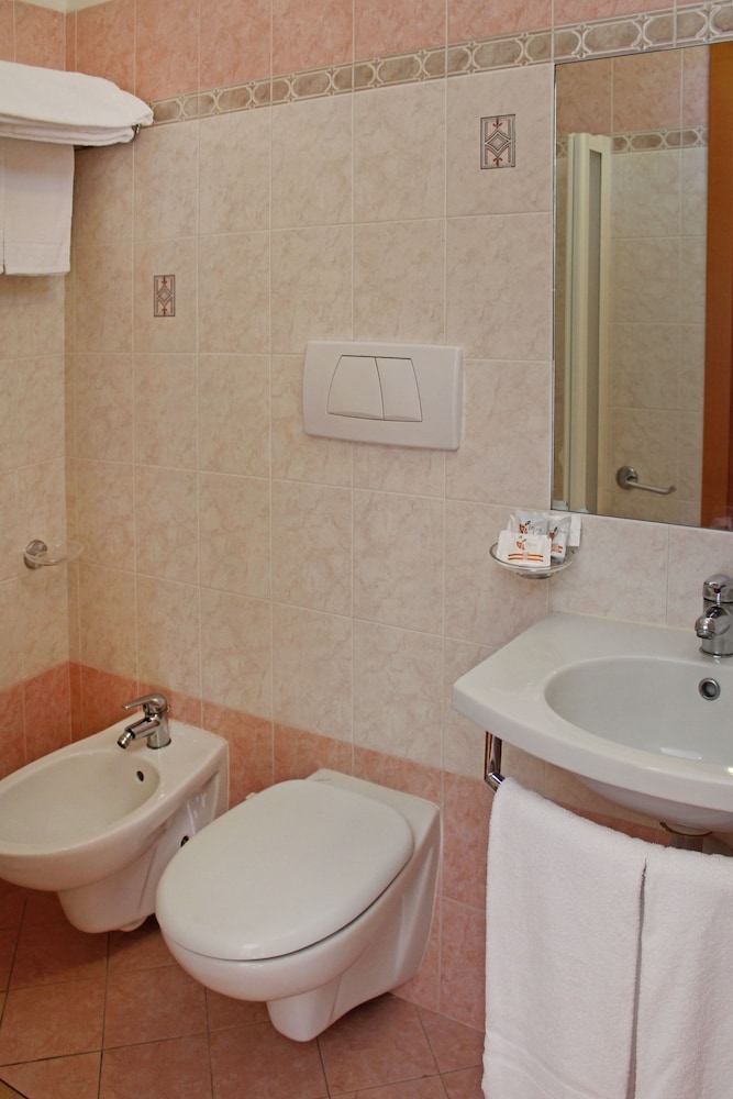 Hotel Silvia 36/36