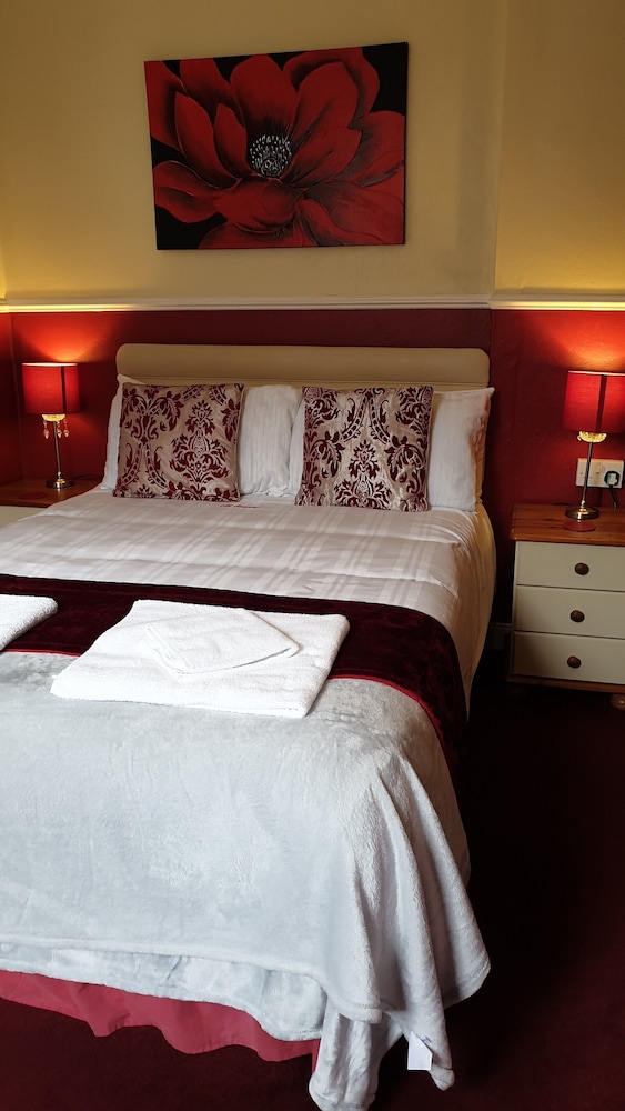 All Seasons Guest House 14/38