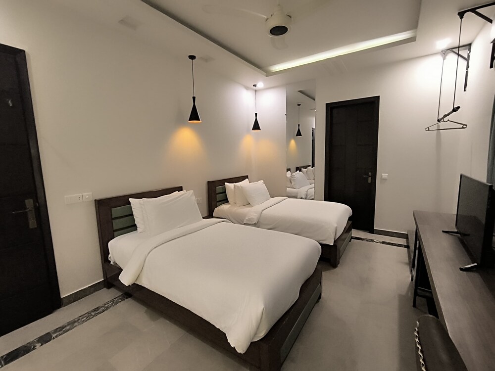 Xefan Hotel and Suites 25/59
