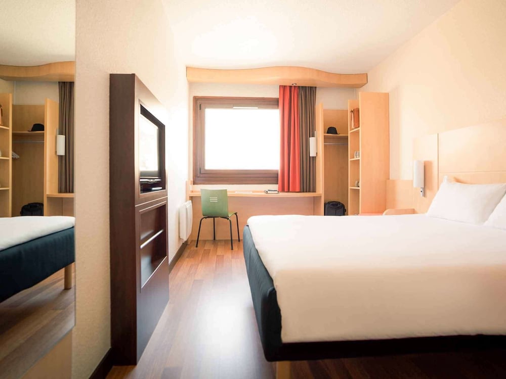 Ibis Grenoble Gare 15/56
