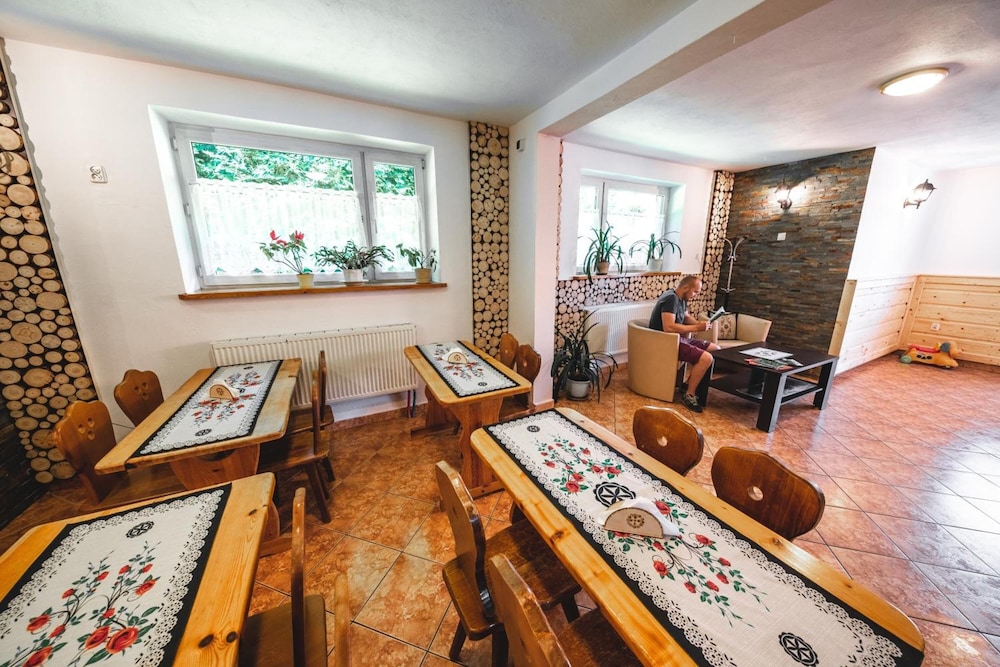 Hostel & Apartments U Florka 2 15/30