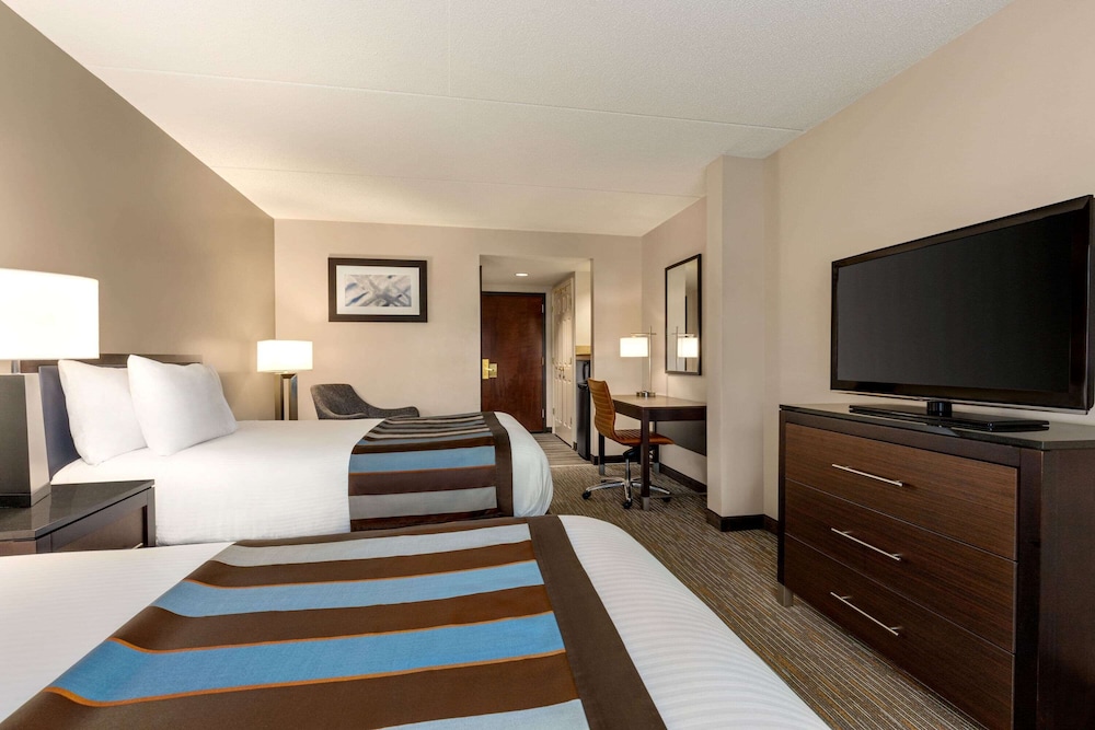 Wingate By Wyndham Wilmington 22/56