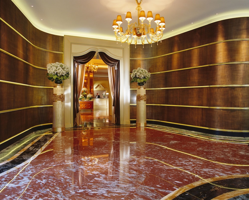 Lobby at Hotel Principe Di Savoia, MILAN